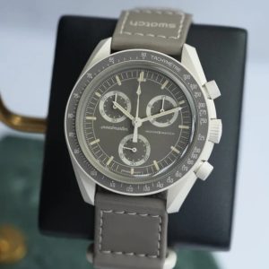 MoonSwatch Collection: Mission on Earth - Desert